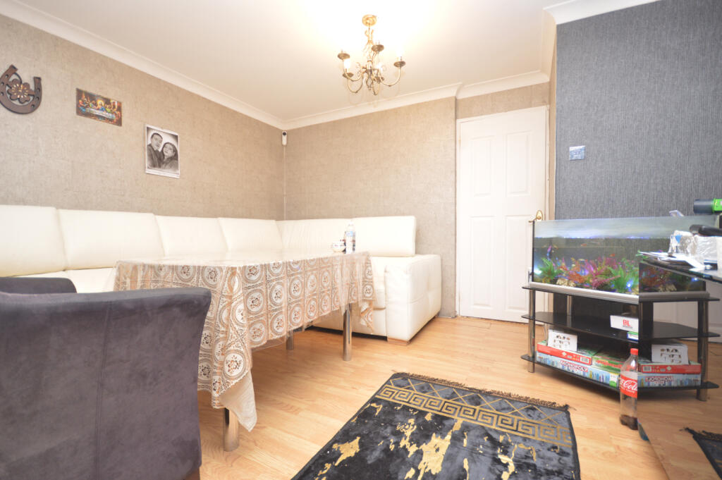House in Ilford - More