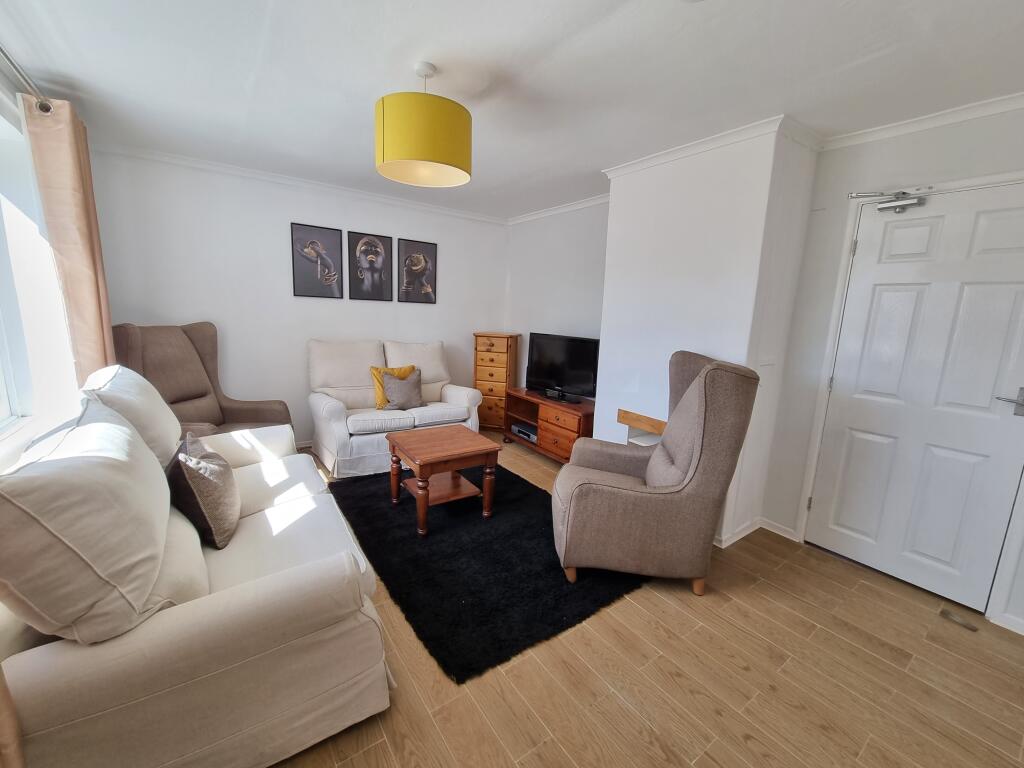 6 Haseley Close, Leamington Spa - View 4