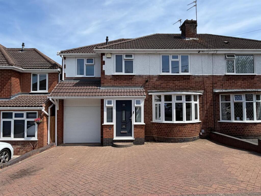 Main image of property: Willowsbrook Road, Halesowen, West Midlands