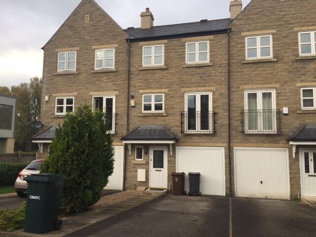Main image of property: Low Beck, Ilkley, LS29