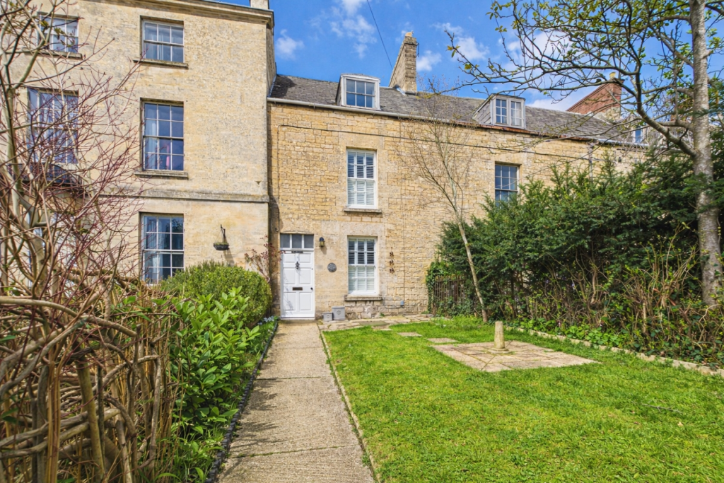 Main image of property: Cainscross Road, Stroud, Gloucestershire, GL5