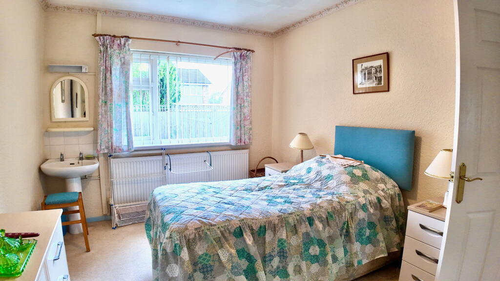 House in Cardiff, Gelligaer - View 4