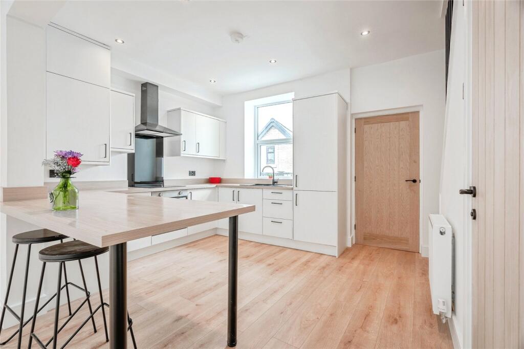 House in Pendle, Colne - More