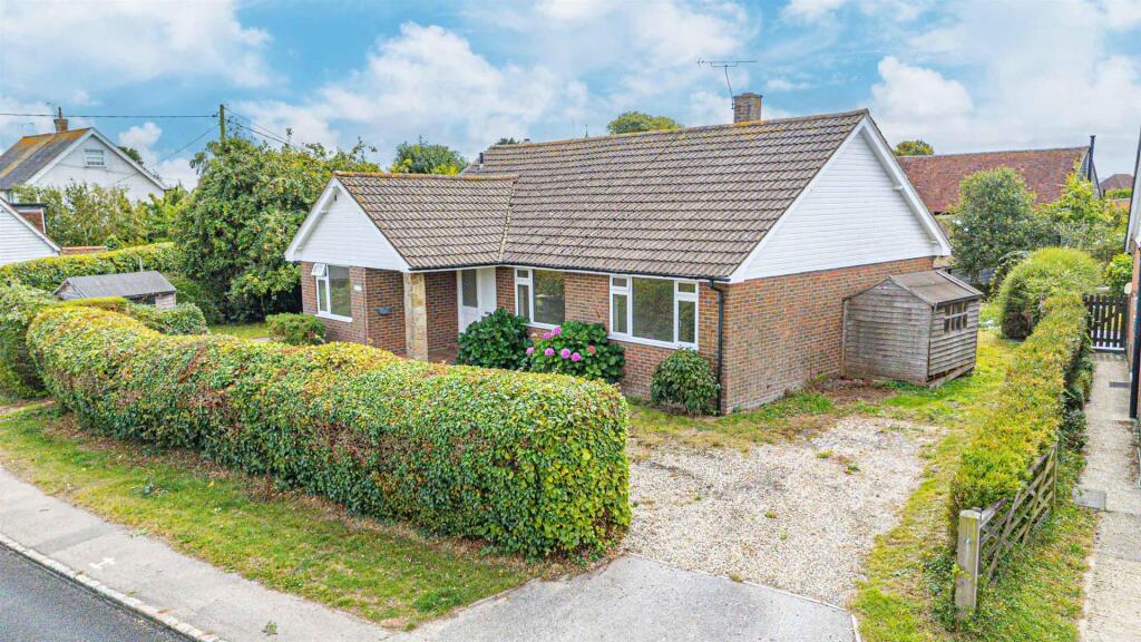 3-bed detached on Cackle Street, Brede,, £400,000