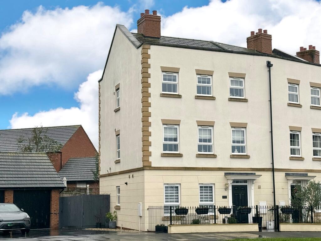 Main image of property: Garrett Drive, Warwick, Warwickshire, CV34