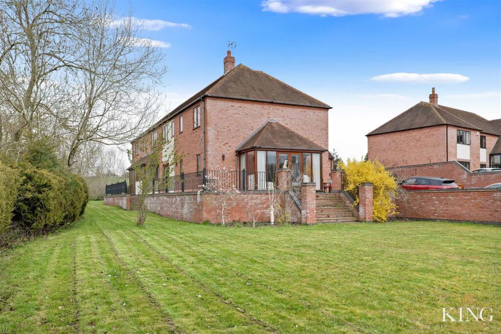 Additional image 31 of Worcester Road, Knowle Fields, Alcester