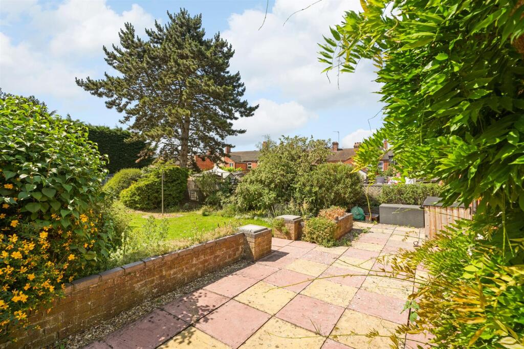 House in Rushden, North Northamptonshire - View 4