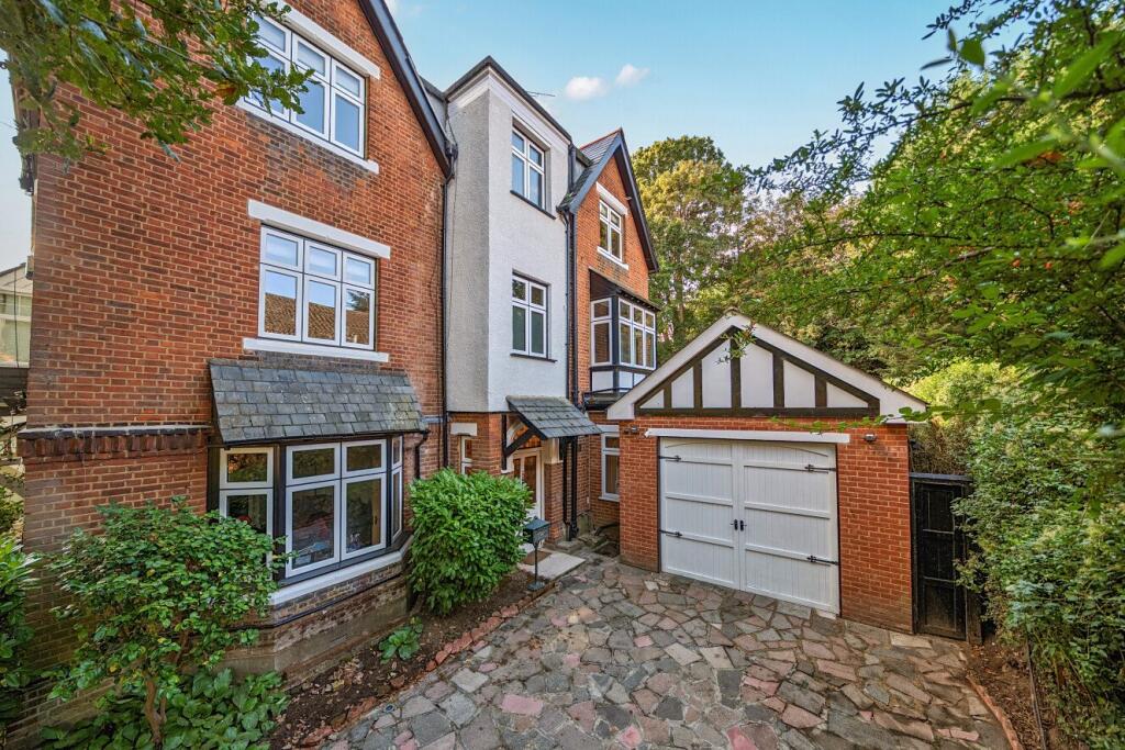 House in Chislehurst, Red Hill, Elmstead - View 2