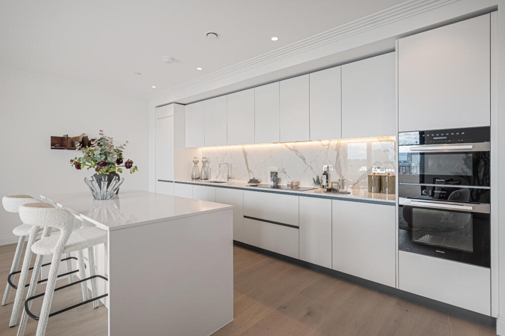 Apartment in London - View 2