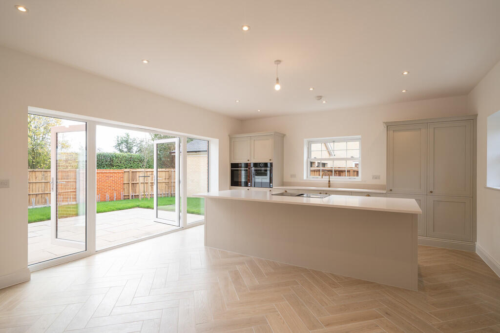 1  Sutton Close, Long Lane, Framingham Earl, Norwich. Norfolk photo 2