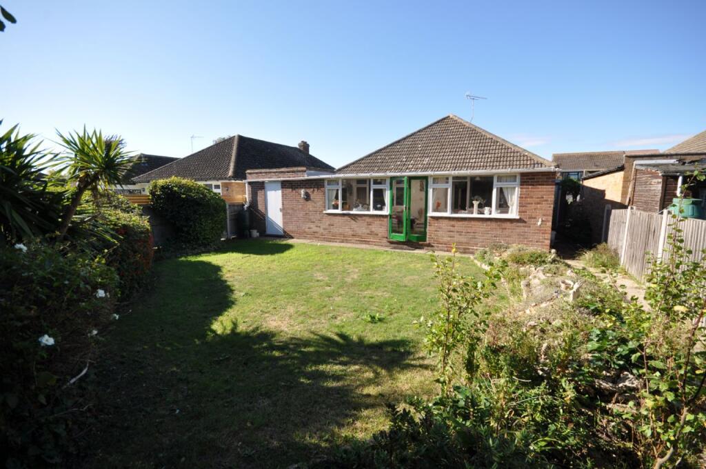 Ferndown Road, Frinton-on-sea photo 3