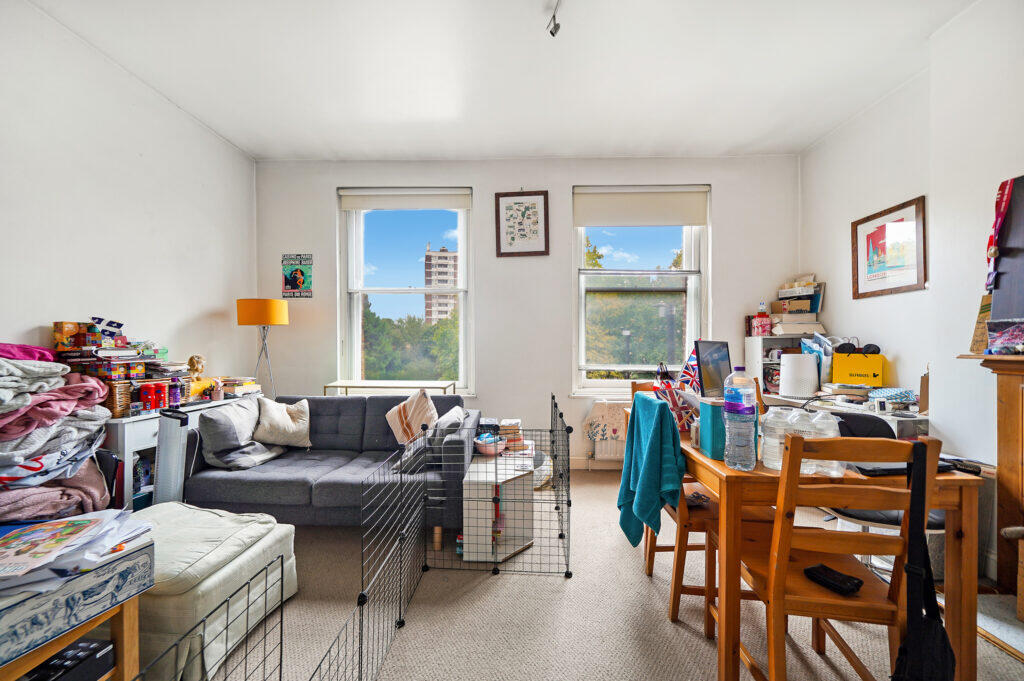 Main image of property: Upper Street London N1 1RU