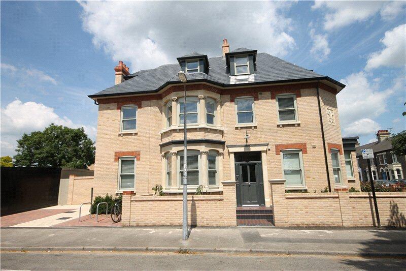 Main image of property: The Newton, 81 Humberstone Road, Cambridge, CB4