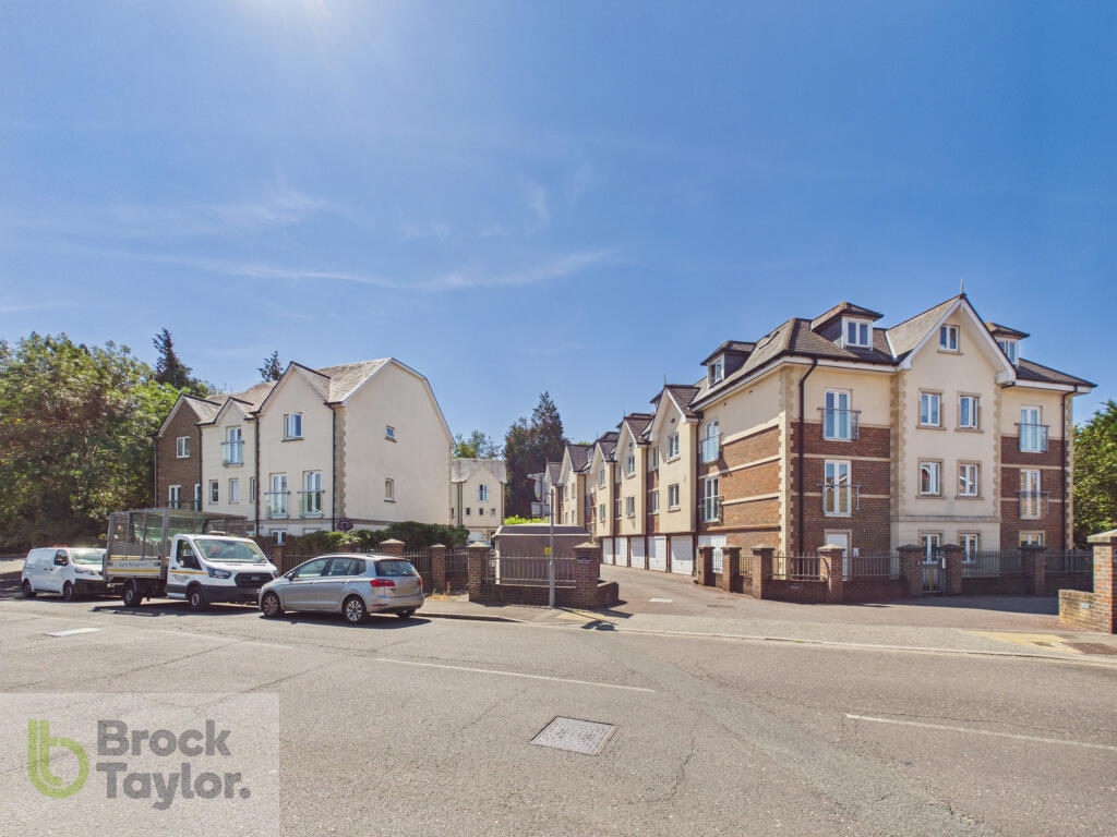 Main image of property: Regency Mews, Queens Road, Haywards Heath, RH16 1QL