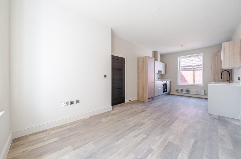 Apartment in Portsmouth - More