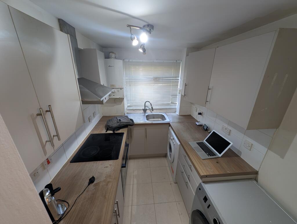 Apartment in London - View 5