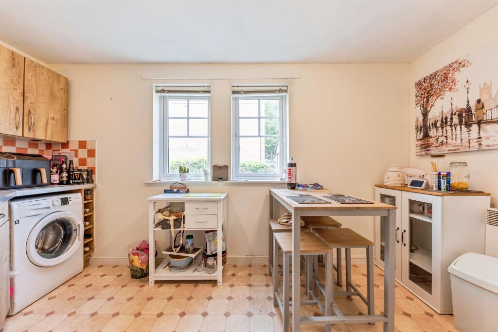Apartment in Nottingham - View 5