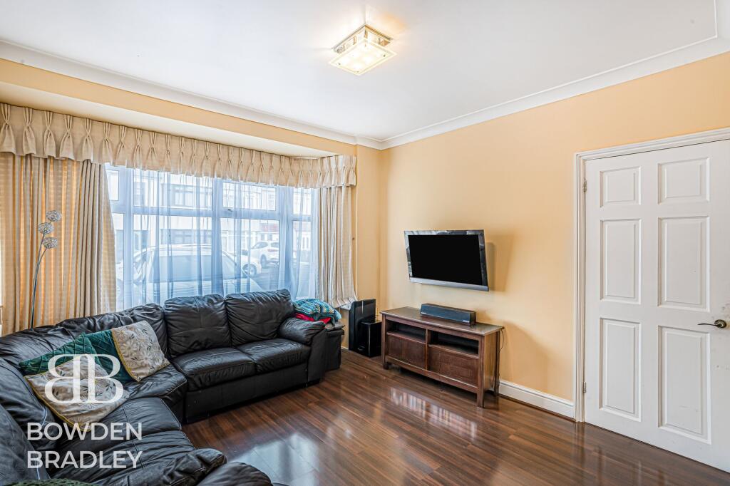 House in Romford - View 5