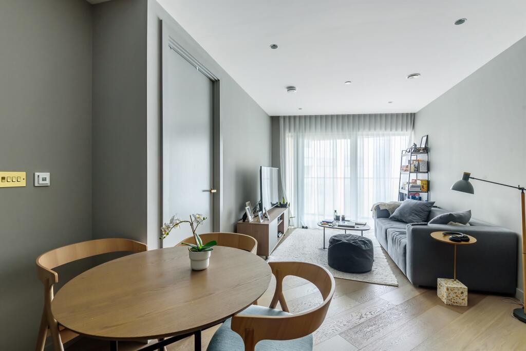 Main image of property: No.4, Upper Riverside, Cutter Lane, Greenwich Peninsula, SE10