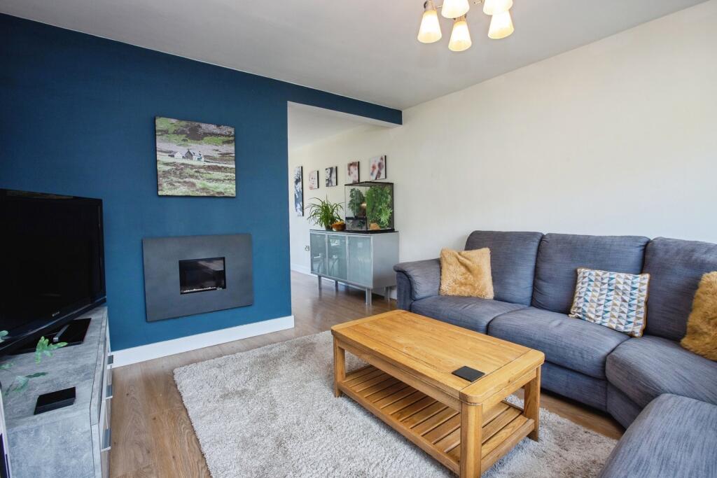 Summercourt Drive, Ravenshead, Nottingham, Nottinghamshire, NG15 photo 4