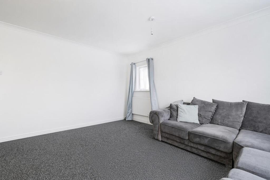 Apartment in London, Harlesden - View 4