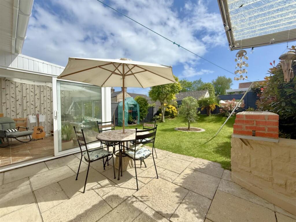 Sunnyfields, Sutton Poyntz photo 3