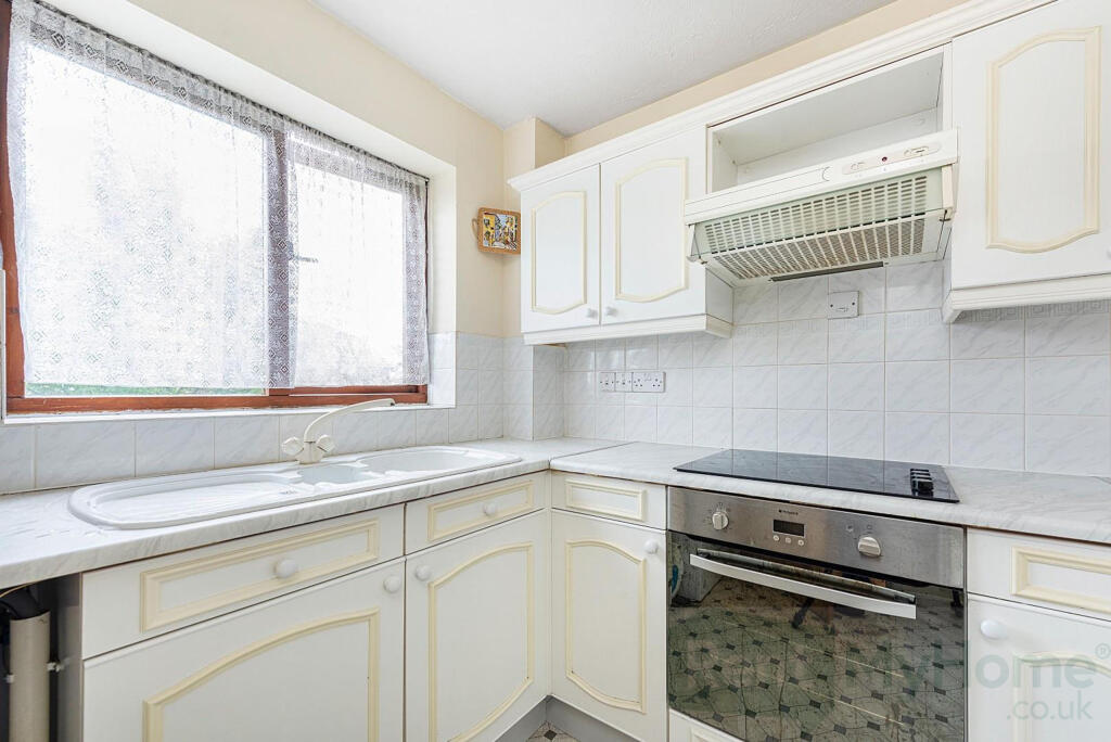 Apartment in London - More