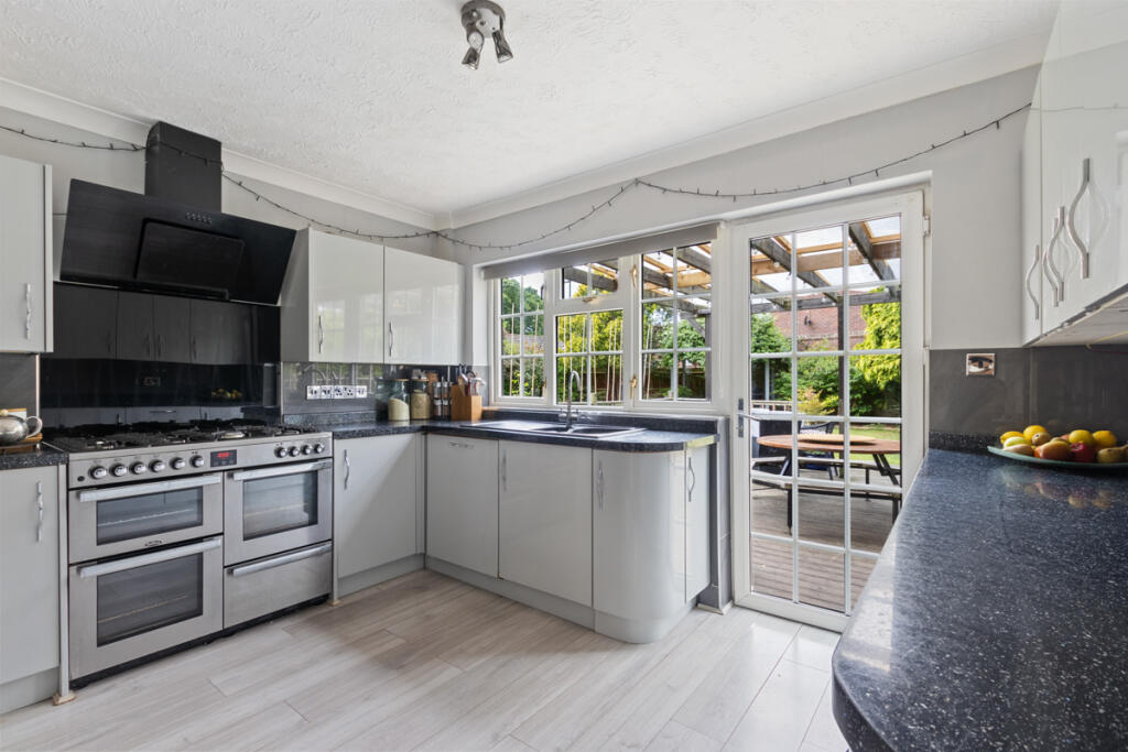 Aldbourne Drive, Aldwick, West Sussex - View 3