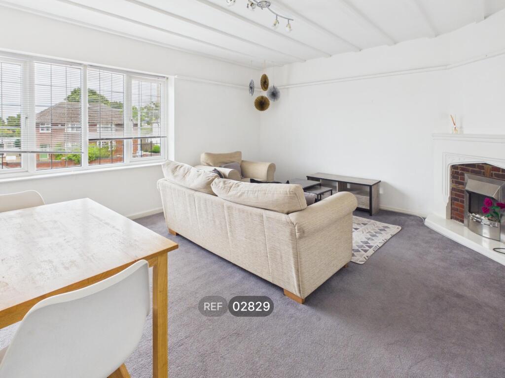 Apartment in Ipswich, Rushmere - View 2