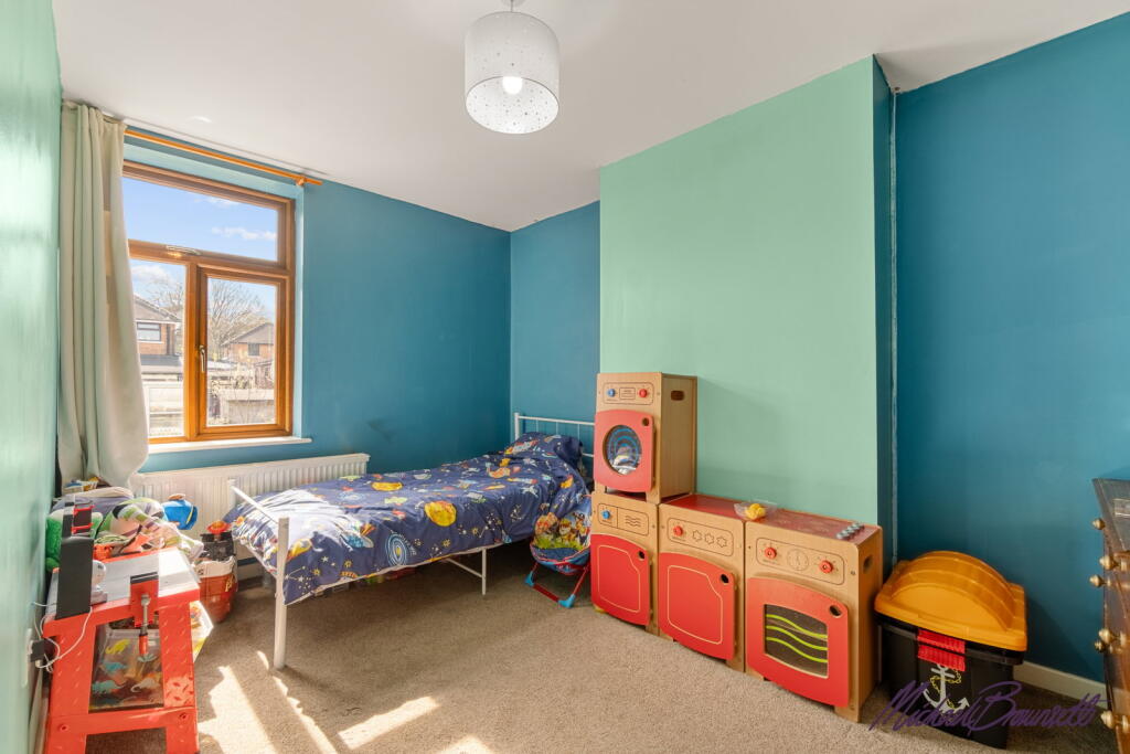 Additional image 10 of South View, Greengates, Bradford, BD10 0QX