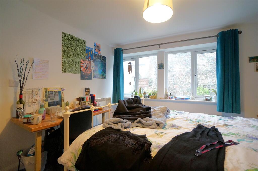House in Bangor, Gwynedd - View 5