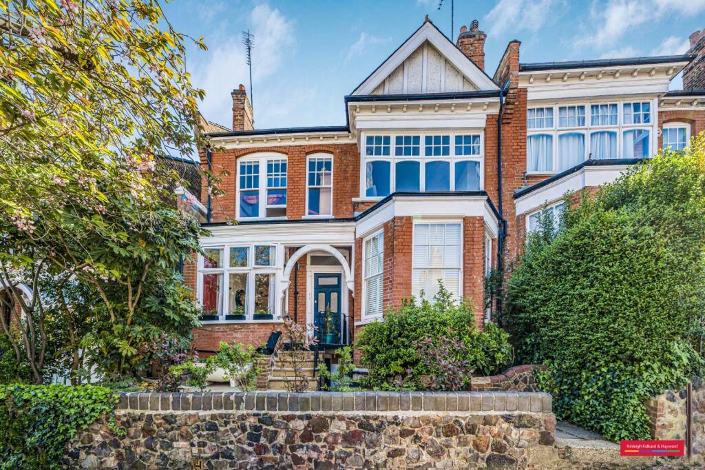 Main image of property: Woodland Rise, London, N10