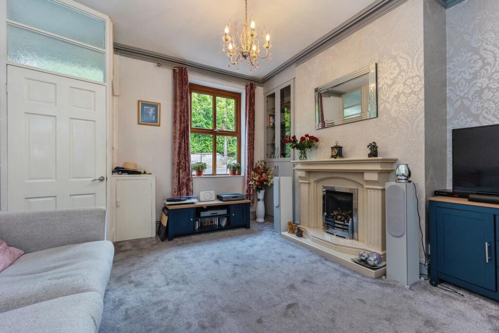 House in Tameside, Greater Manchester - View 5
