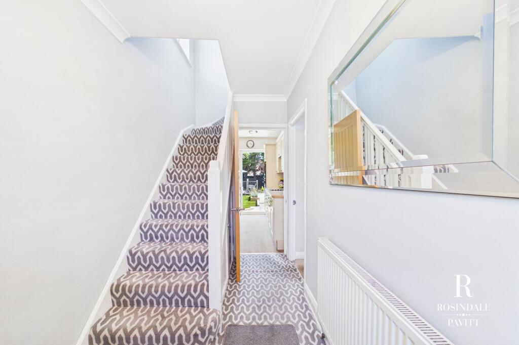 House in London, Hackbridge - View 5