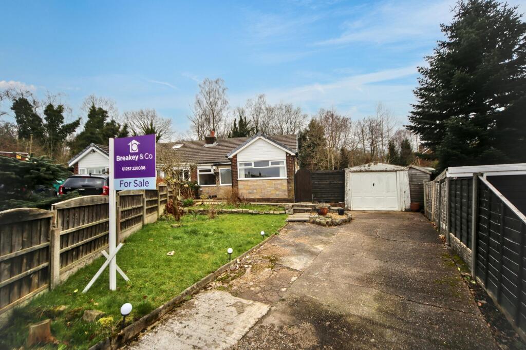 3-bed semi-detached on Cornwall Crescent, Standish, WN1, £260,000
