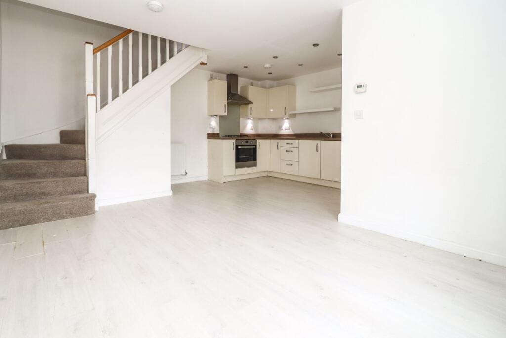 House in Great Denham, Bedford - View 4