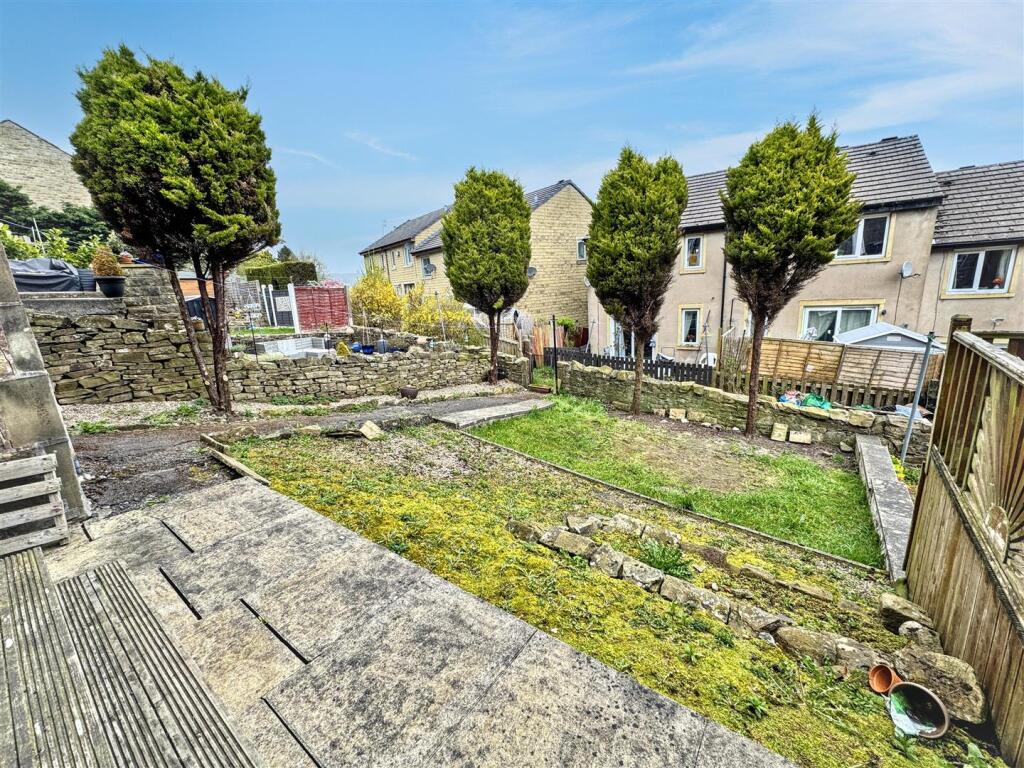 Oakbank Avenue, Exley Head, Keighley, BD22 7DY photo 4