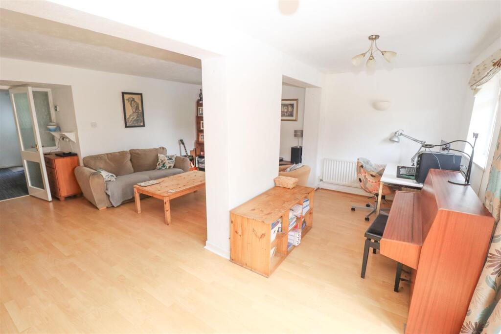House in Rushmoor, Hampshire - View 4