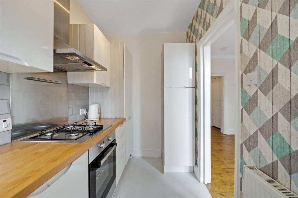 Apartment in Twickenham, St Margarets - View 5