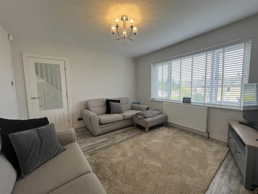 Additional image 8 of Bradford Road, Oakenshaw, Bradford