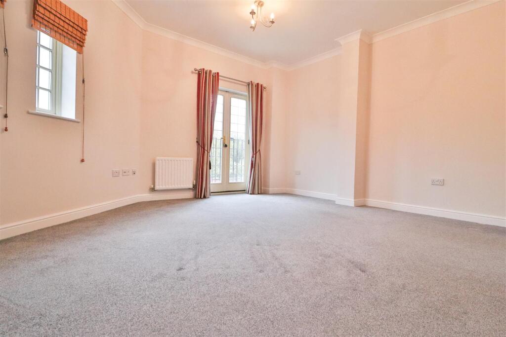 House in Warrington, Kingswood, Burtonwood and Westbrook - View 4