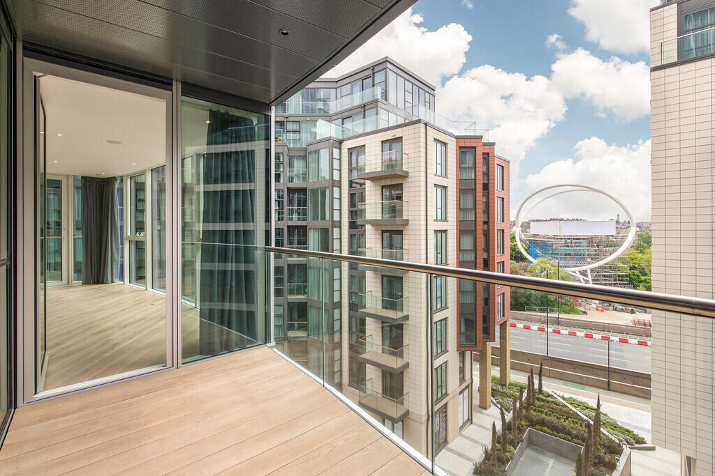 Apartment in London - View 5