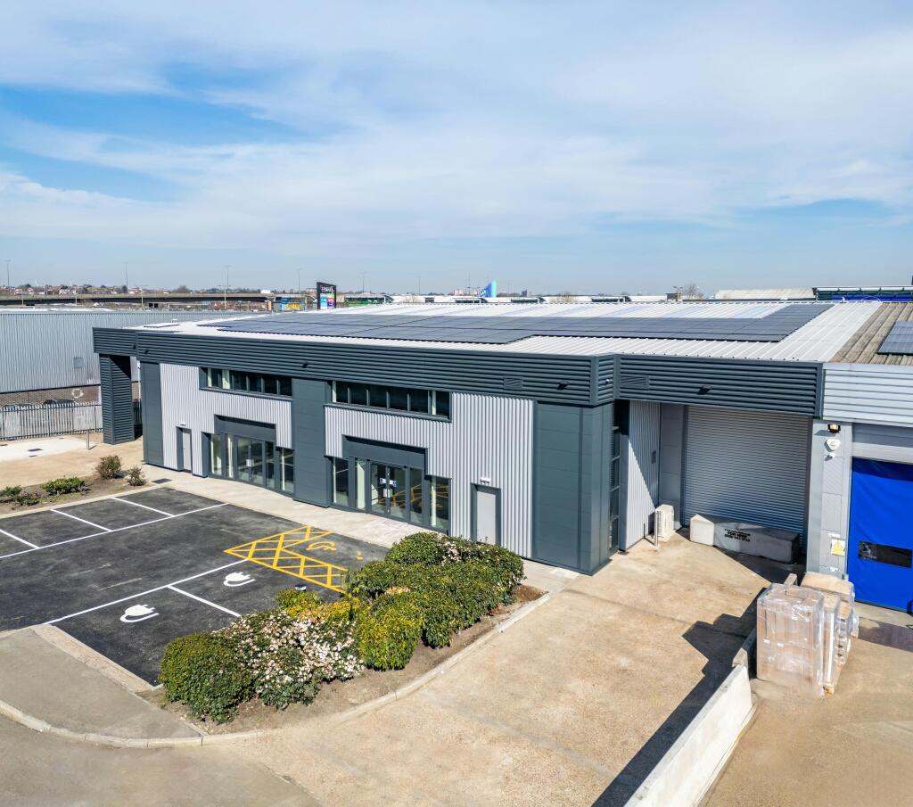 Units 2 and 3 Oxgate Centre117.jpg