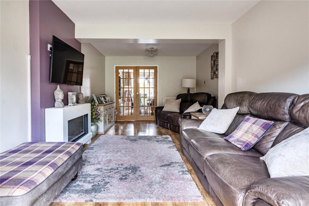 Stratton Heights, Cirencester, GL7 photo 3