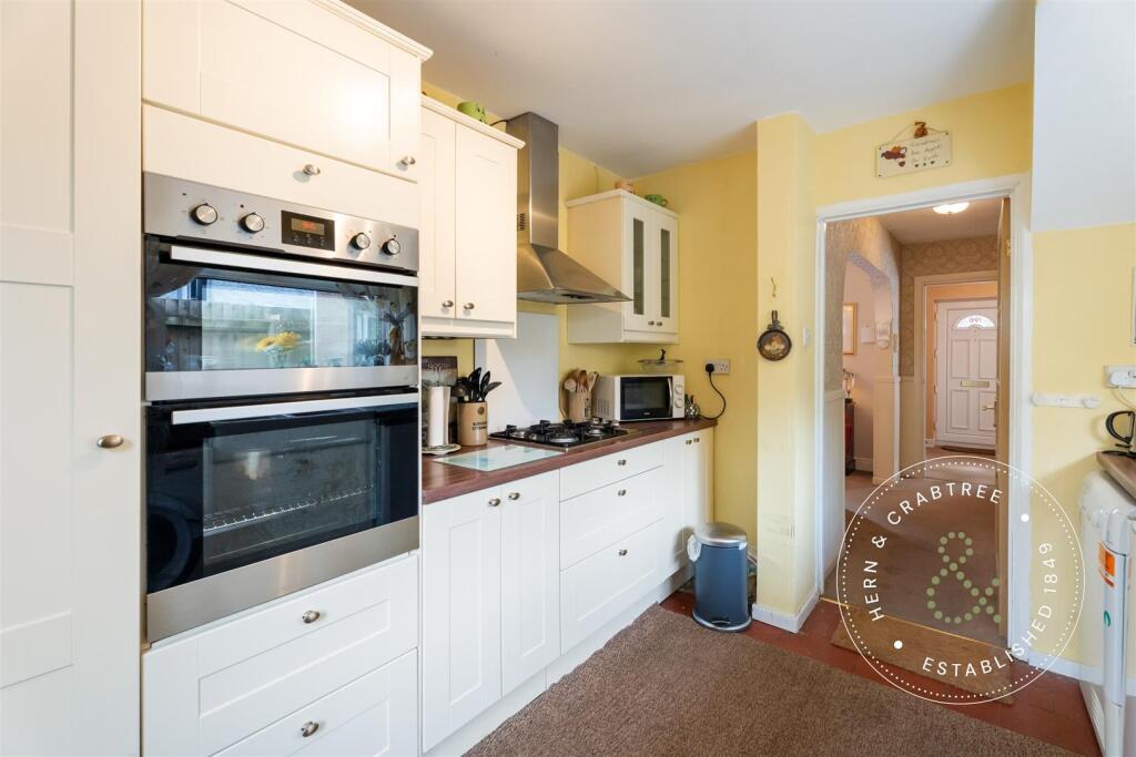 House in Cardiff, Fairwater - More