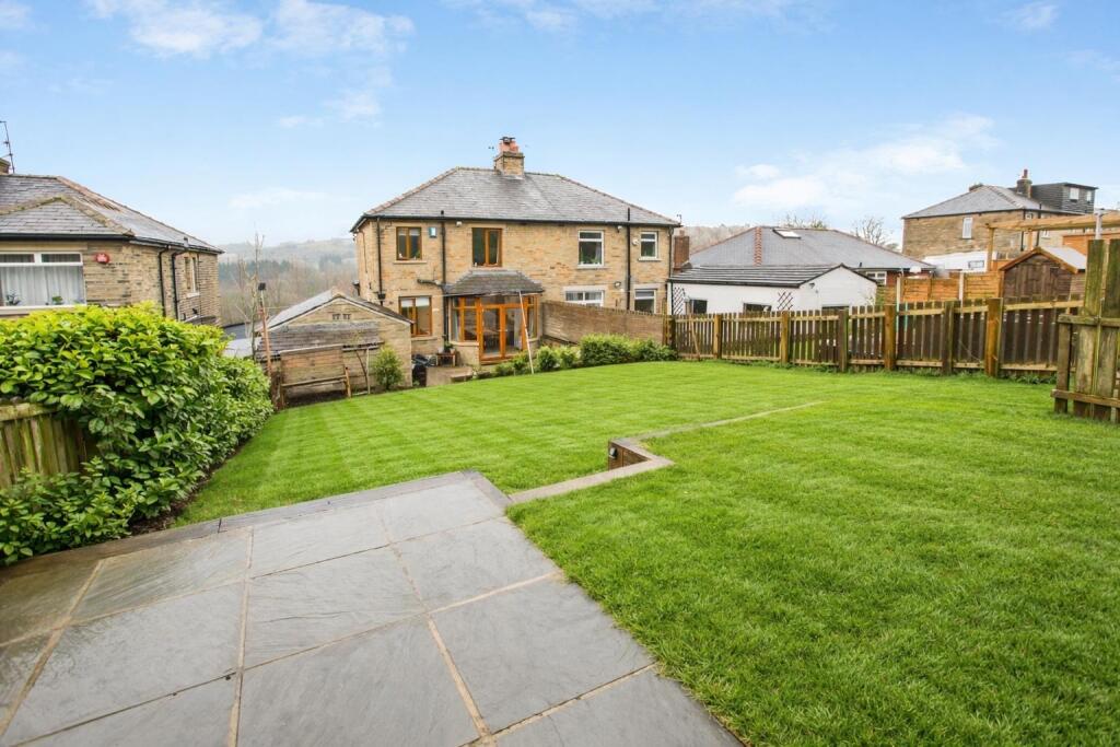 House in Halifax, Greetland, Little Bradley - View 2