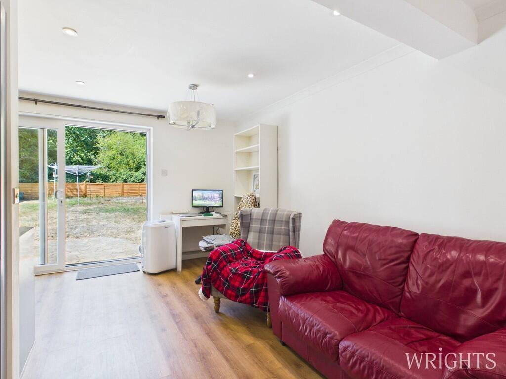 House in Welwyn Hatfield, Hall Grove - View 5
