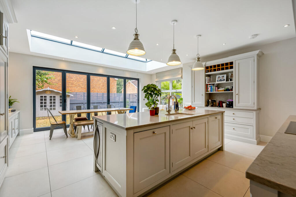 House in St Albans - View 5