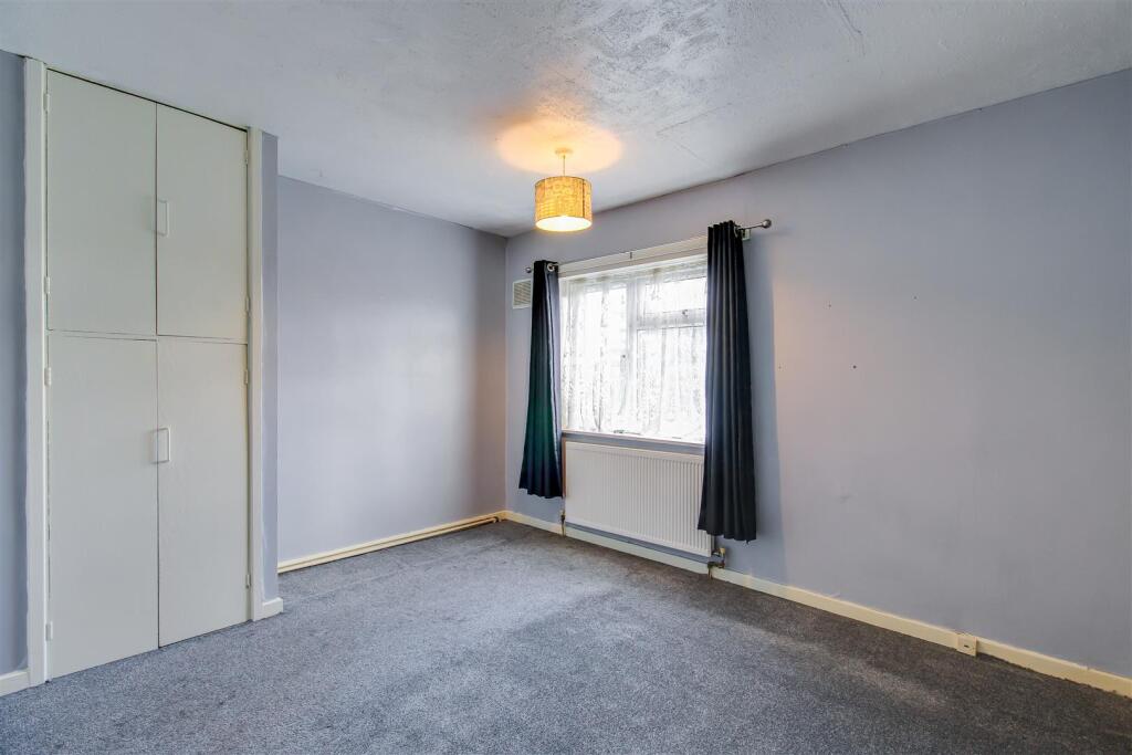 House in Wakefield, Pledwick - View 5