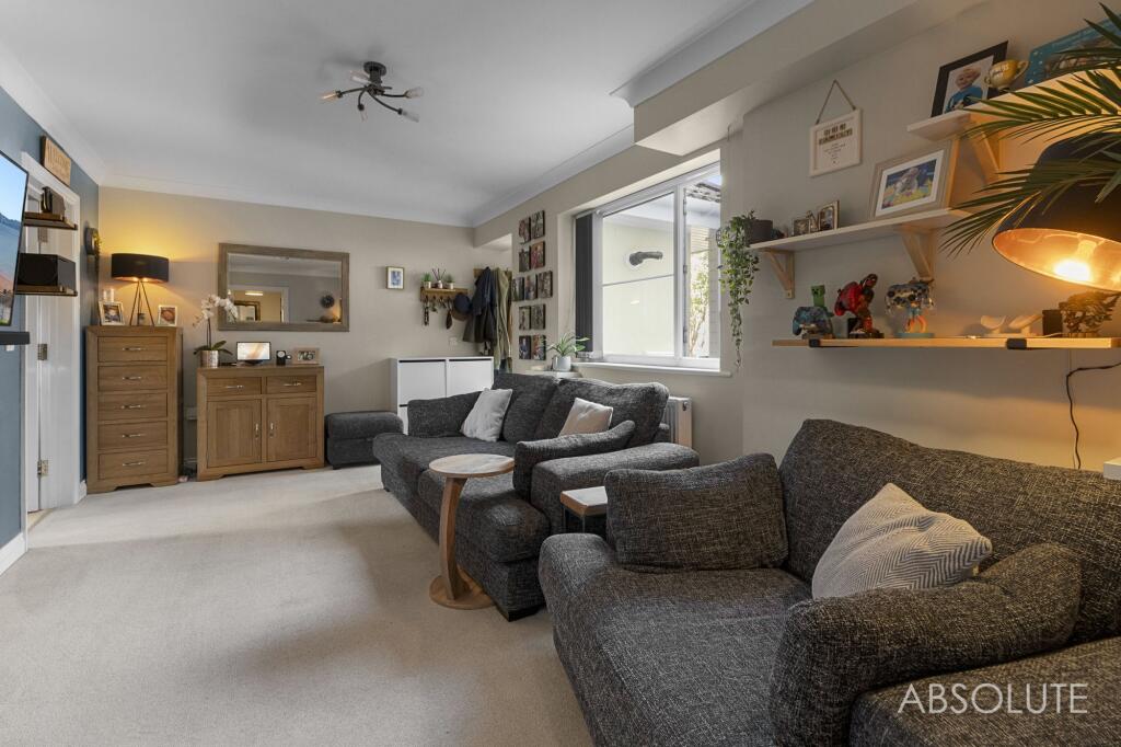 House in Torquay - More